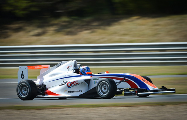 F4-France-2017-Barcelona-practices-Charles-Milesi.jpg